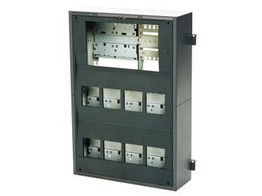 BOSCH FPA5000 BEHUIZING VOOR ADRESSEERBARE FPA5000 CENTRALES  FRAMEMONTAGE  RUIMTE VOOR  10 MODULES EN 1 MPC   MONTAGEFRAME NIET INBEGREPEN