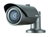 HANWHA  WISENET Q-SERIES FULL HD  1920 X 1080  BULLET IP-CAMERA  2 8 MM LENS  H.264/265-COMPRESSIE 30 BPS MET WISESTREAM II ONDERSTEUNING  INGEBOUWDE IR-VERLICHTING  WDR  POE/12 VDC