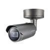 HANWHA  IP BULLET CAMERA MET WISENET7 CHIPSET  4K RESOLUTIE  2 8 - 8 4 MM GEMOTORISEERDE VARIFOCALLENS  GEINTEGREERD IR  TOT MAX. 40 METER   GEAVANCEERDE VIDEO-ANALYSE  POE/12 VDC/24VAC